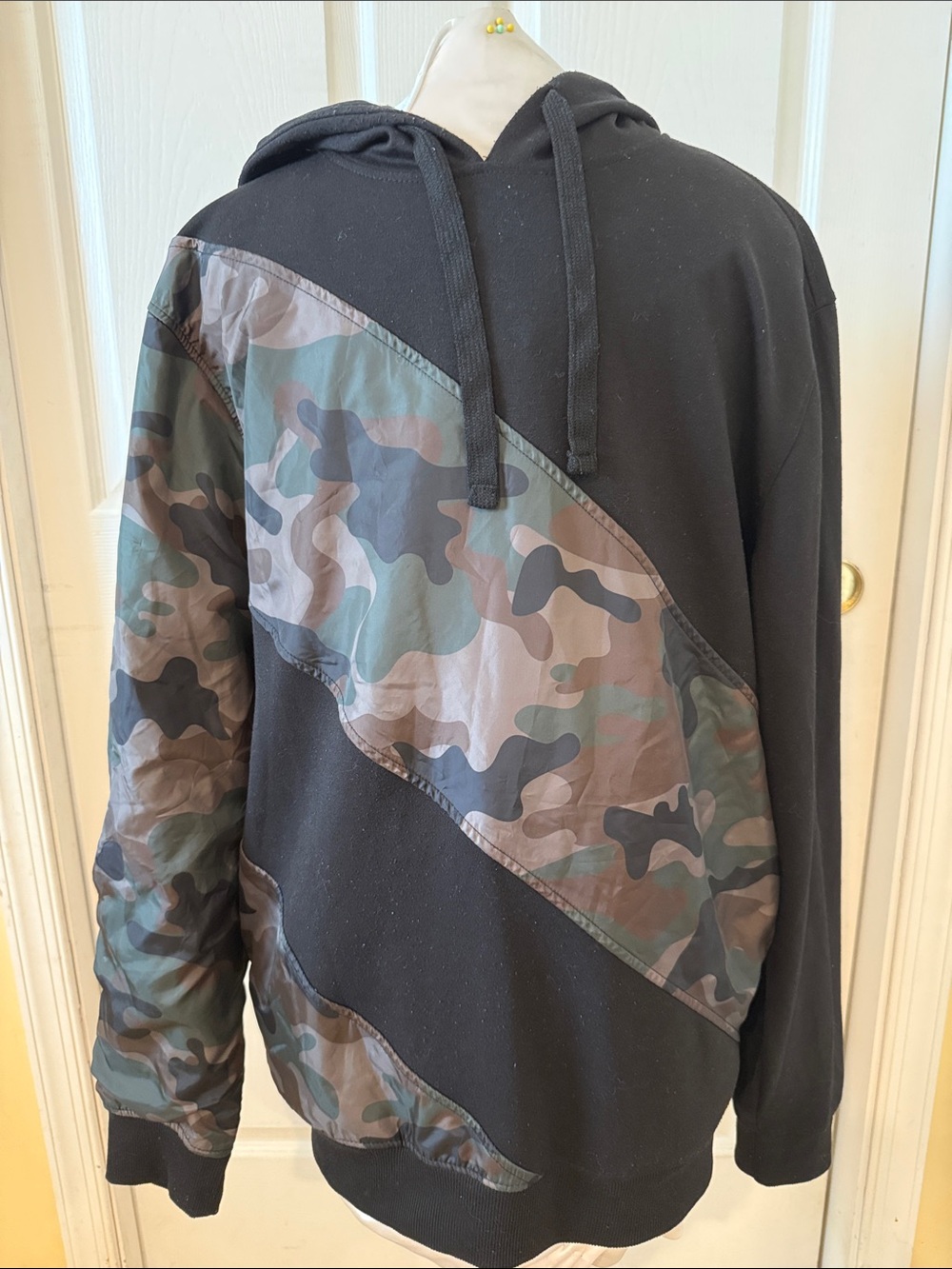 Rebel Minds Men's Black Hoodie with Green and Brown Camo Panels ( sz - Lg)